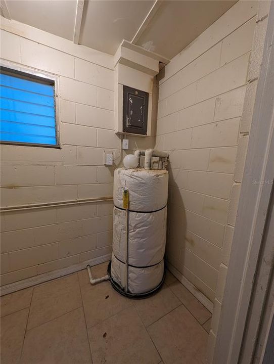 Water Heater/Utility Room