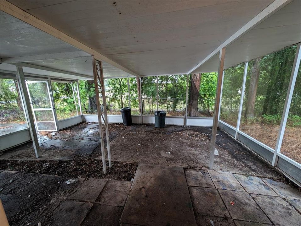 Large Screened Porch