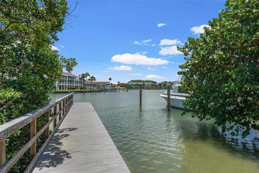 For Sale: $1,450,000 (3 beds, 3 baths, 2533 Square Feet)