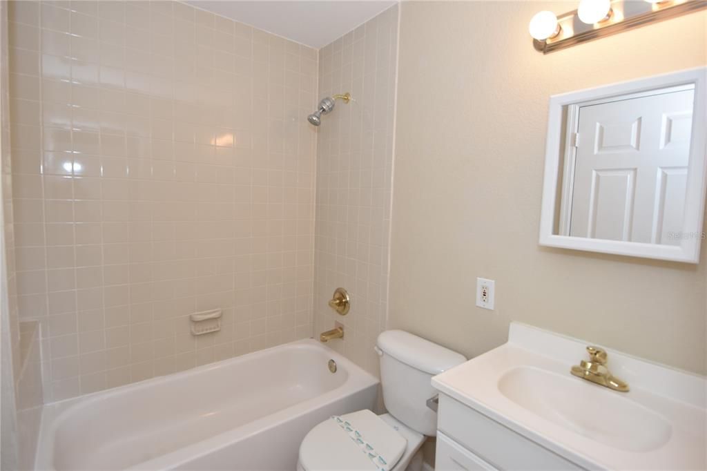 For Rent: $1,550 (2 beds, 2 baths, 1275 Square Feet)