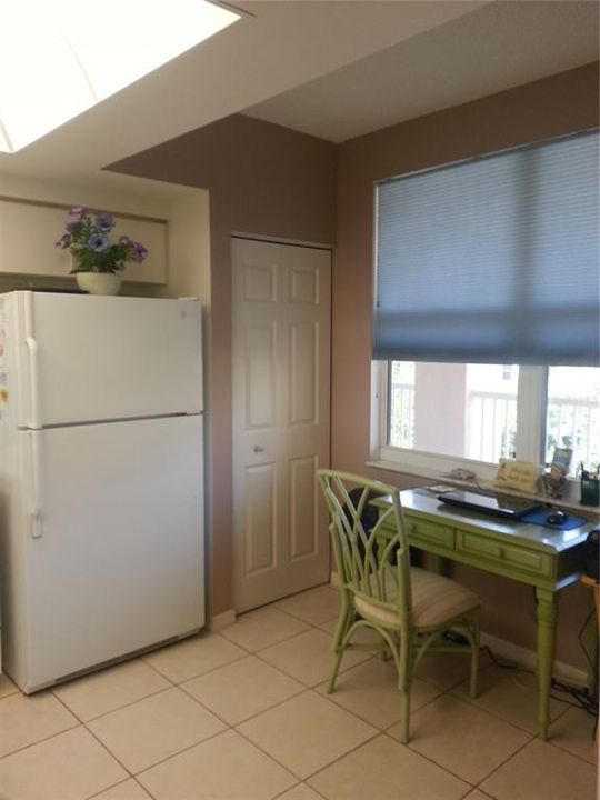 Active With Contract: $2,000 (2 beds, 2 baths, 1135 Square Feet)