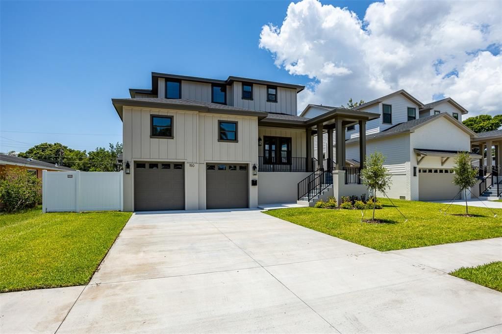 Active With Contract: $1,250,000 (4 beds, 3 baths, 2821 Square Feet)