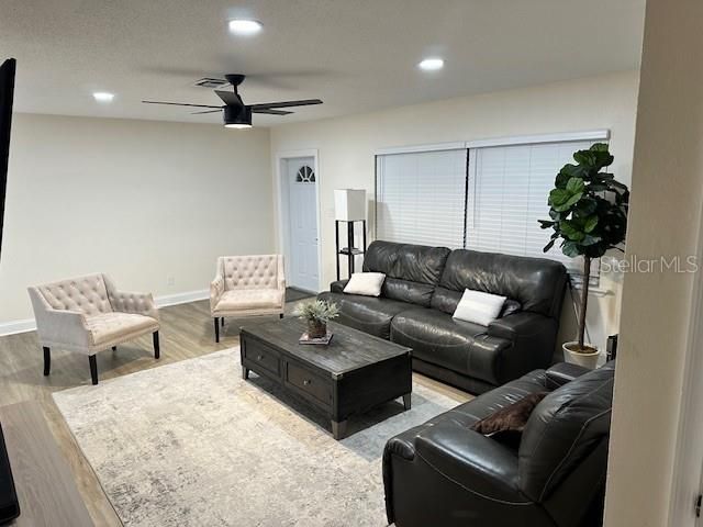 For Rent: $2,599 (2 beds, 2 baths, 1308 Square Feet)