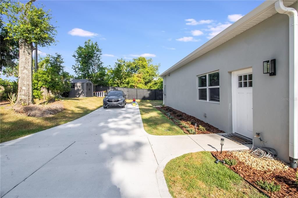 For Sale: $495,000 (3 beds, 2 baths, 1965 Square Feet)