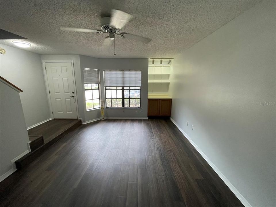 For Rent: $1,900 (2 beds, 2 baths, 1185 Square Feet)