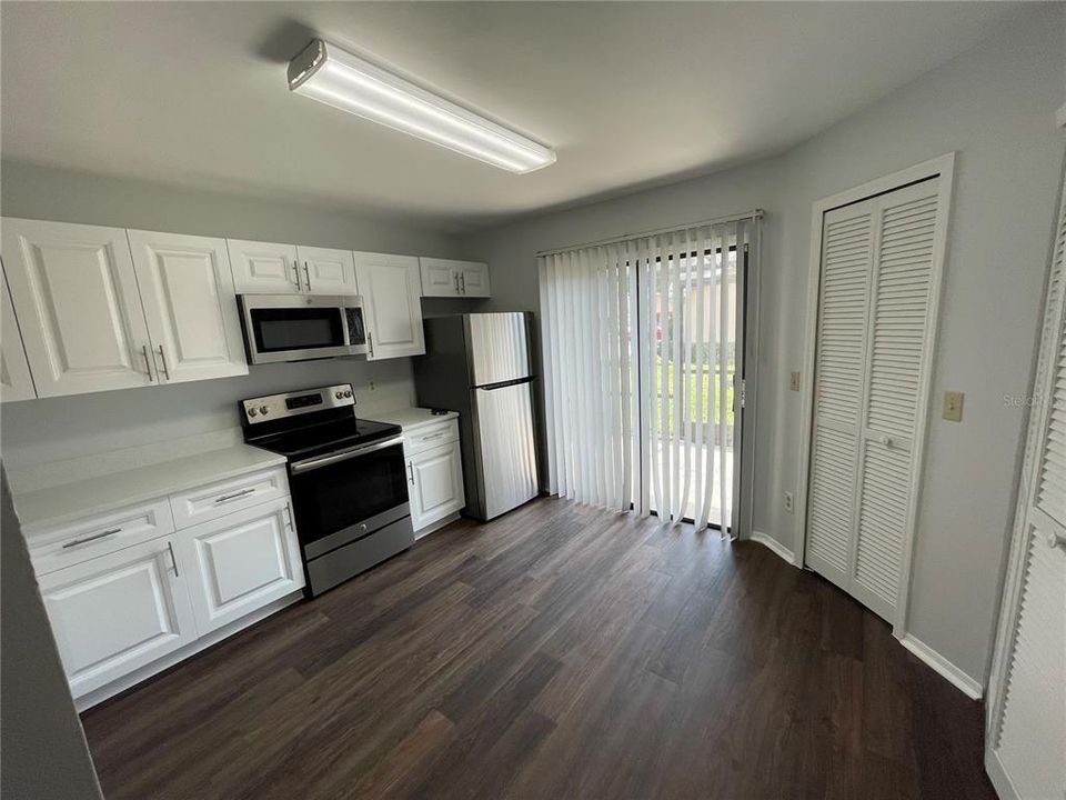 For Rent: $1,900 (2 beds, 2 baths, 1185 Square Feet)