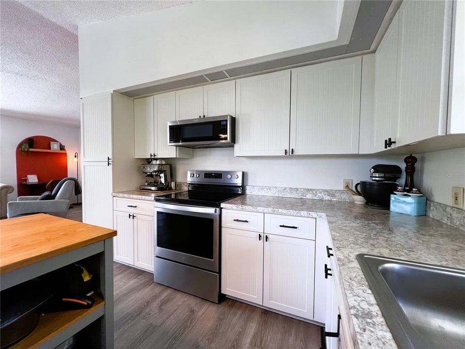 Plenty of counter space in this kitchen