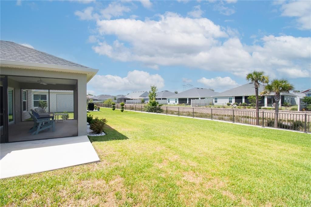 Active With Contract: $399,900 (3 beds, 2 baths, 1569 Square Feet)