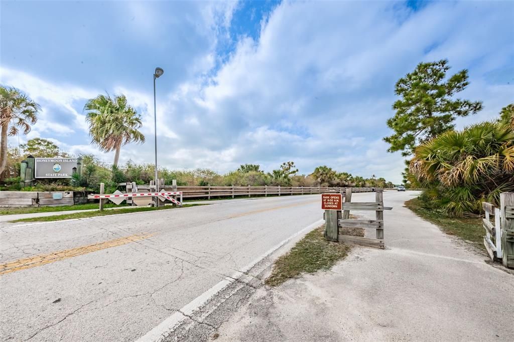 Honeymoon Island State Park Entrance