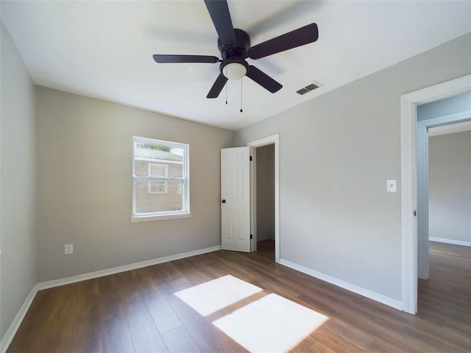 Active With Contract: $350,000 (4 beds, 2 baths, 1404 Square Feet)