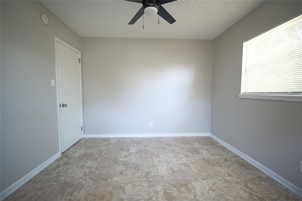 Active With Contract: $2,300 (3 beds, 2 baths, 1271 Square Feet)