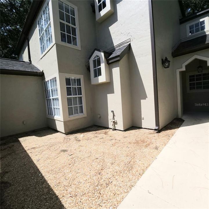 Exterior Entryway to unit.