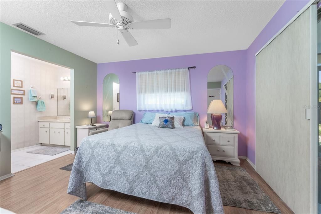 Main bedroom has sliding glass doors to the lanai!