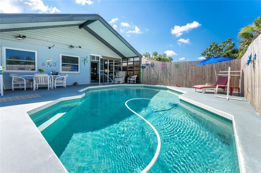 Another view of the pool.