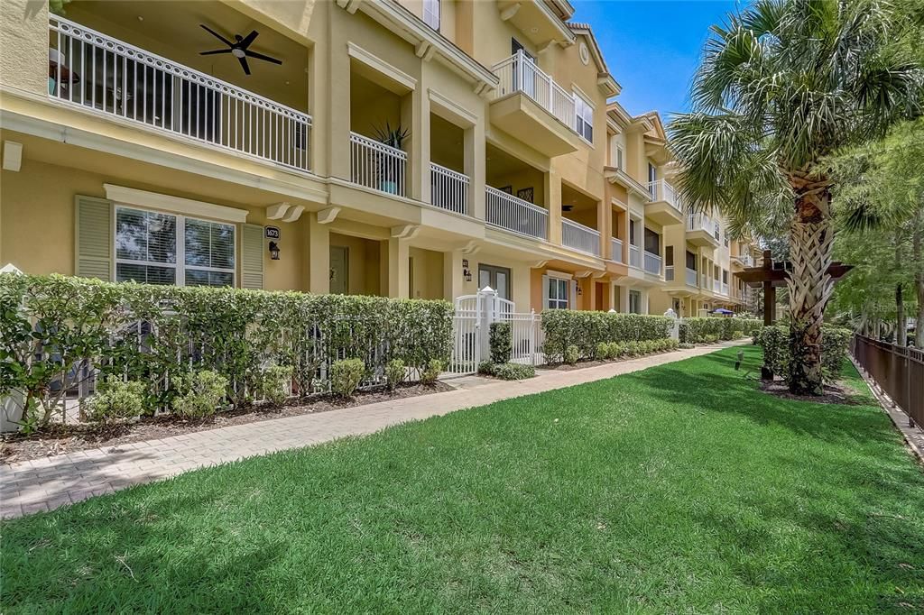 Recently Sold: $500,000 (4 beds, 3 baths, 2187 Square Feet)