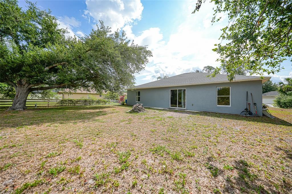 For Sale: $350,000 (3 beds, 2 baths, 1621 Square Feet)