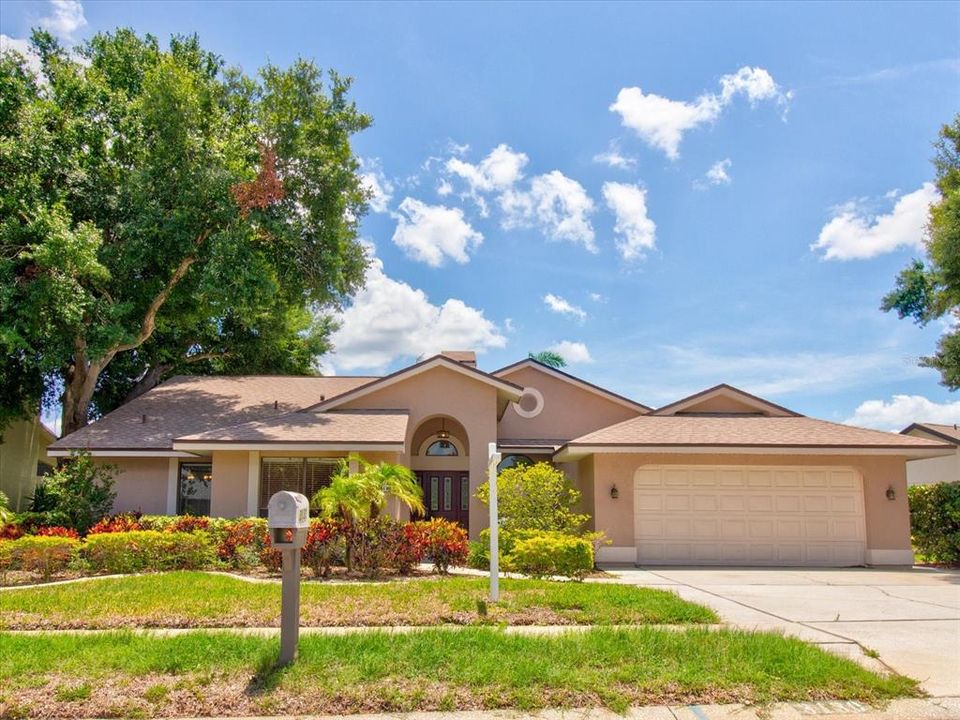 For Sale: $499,950 (3 beds, 2 baths, 2314 Square Feet)