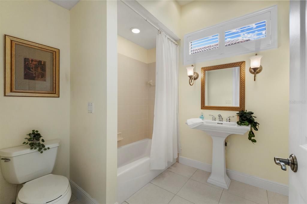 待售: $979,000 (3 贝兹, 3 浴室, 2616 平方英尺)