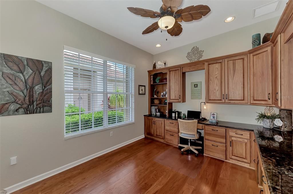 For Sale: $449,900 (3 beds, 2 baths, 1821 Square Feet)