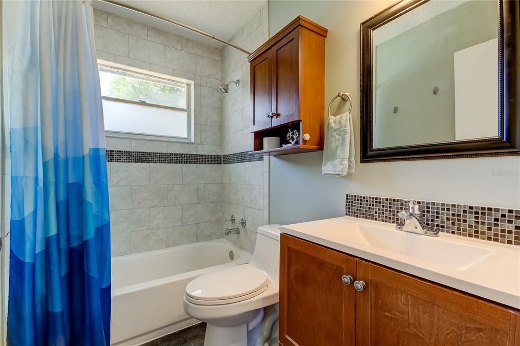 Недавно арендовано: $1,950 (3 спален, 1 ванн, 912 Квадратных фут)