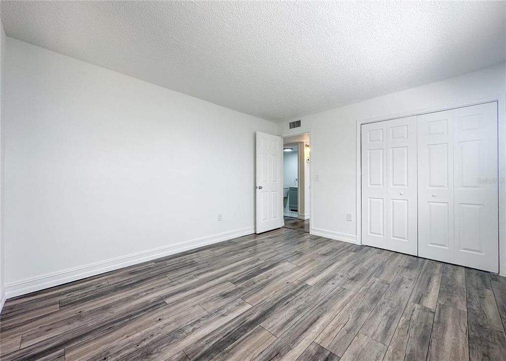 For Rent: $1,900 (2 beds, 2 baths, 953 Square Feet)