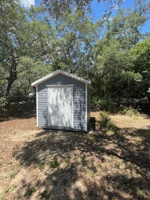 For Sale: $350,000 (3 beds, 2 baths, 1242 Square Feet)