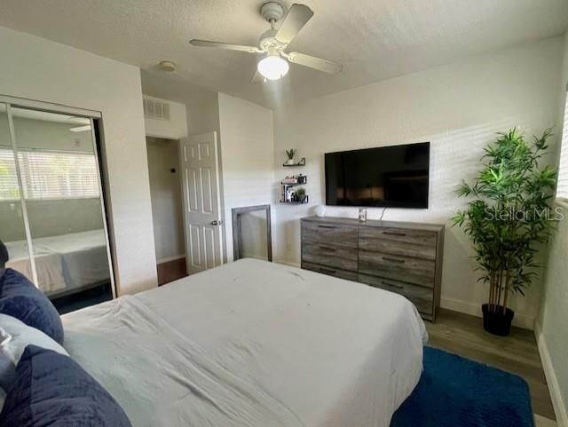 For Sale: $192,000 (1 beds, 1 baths, 620 Square Feet)