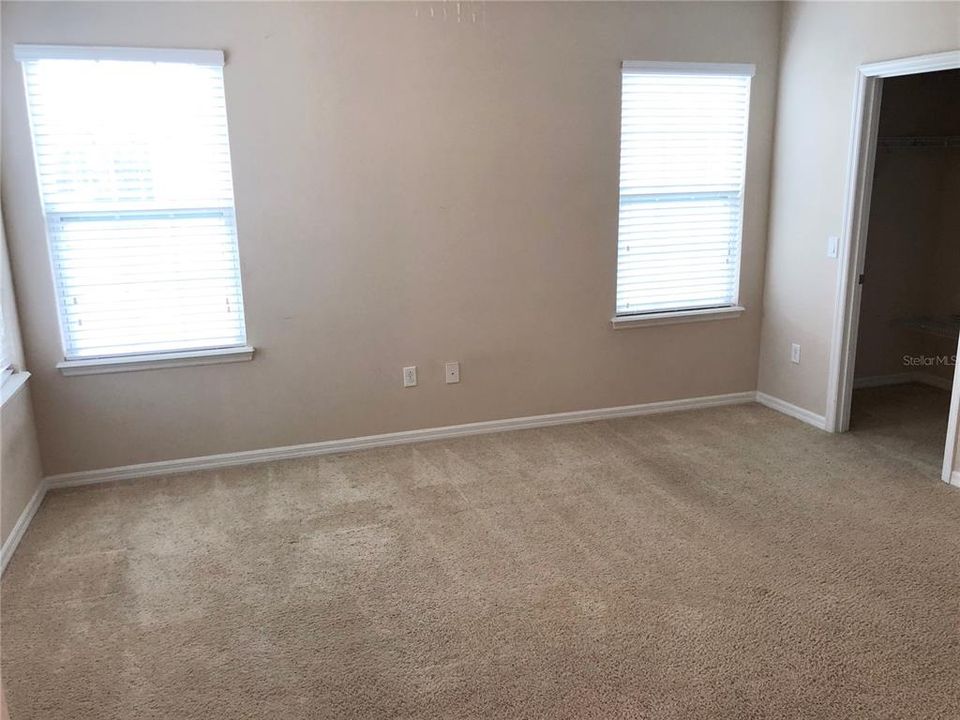 For Rent: $2,300 (3 beds, 2 baths, 1644 Square Feet)