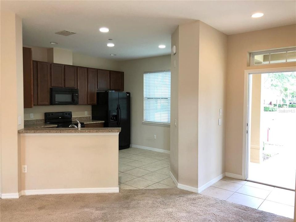 For Rent: $2,300 (3 beds, 2 baths, 1644 Square Feet)