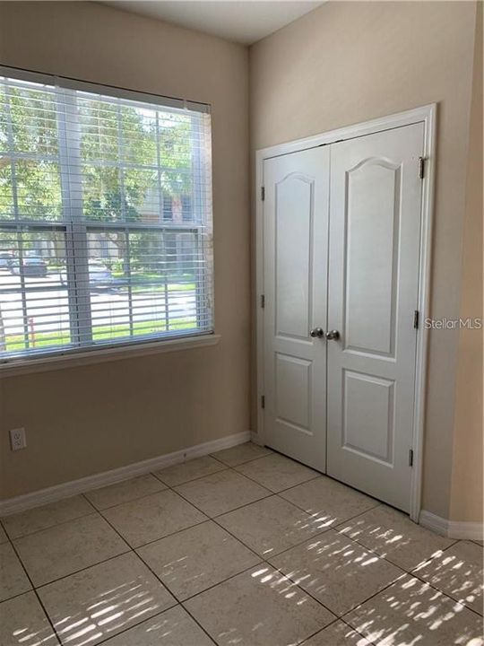 For Rent: $2,300 (3 beds, 2 baths, 1644 Square Feet)