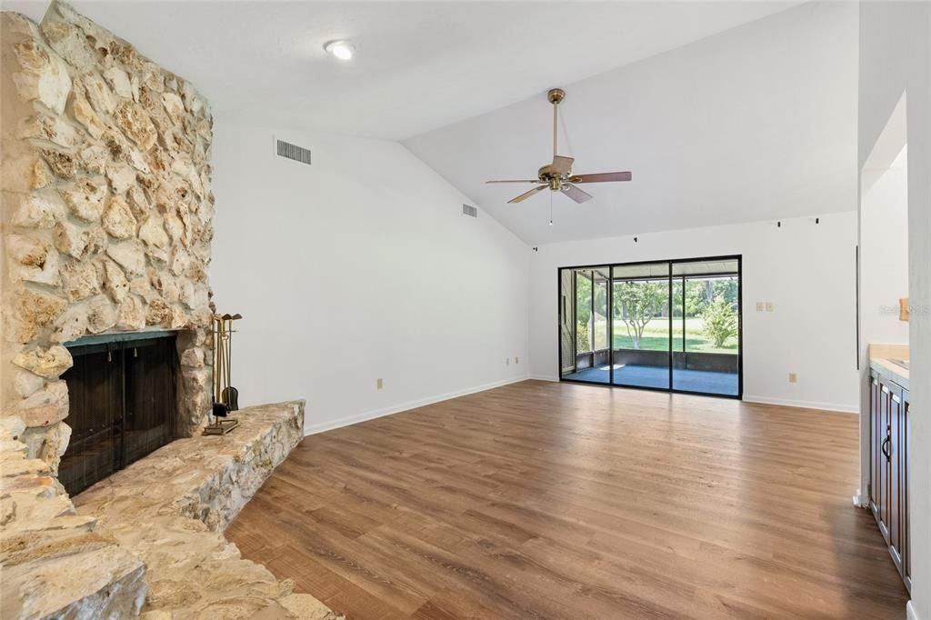Active With Contract: $229,900 (3 beds, 2 baths, 1790 Square Feet)