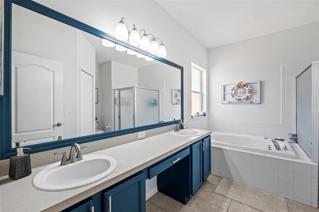 Active With Contract: $425,000 (4 beds, 2 baths, 1825 Square Feet)