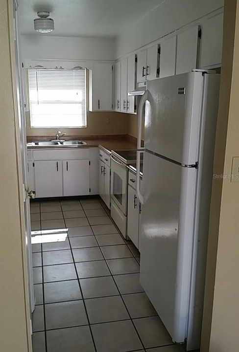 For Rent: $1,875 (2 beds, 1 baths, 800 Square Feet)