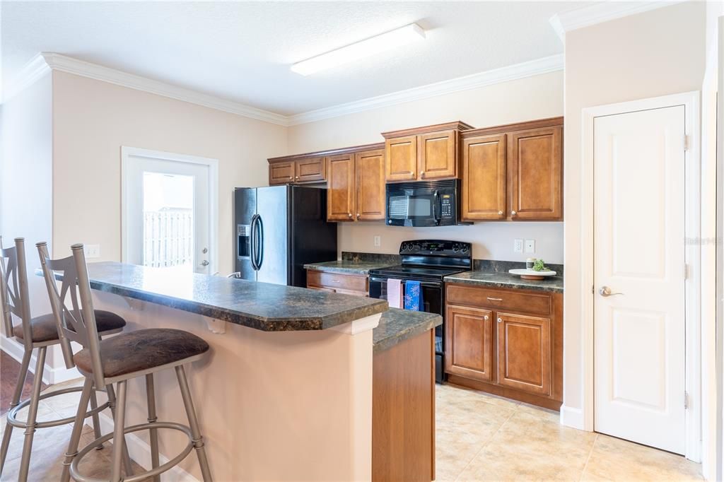 For Sale: $289,900 (3 beds, 2 baths, 1273 Square Feet)