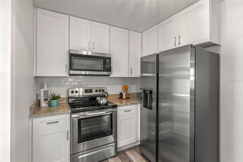 Active With Contract: $774,900 (3 beds, 2 baths, 1358 Square Feet)