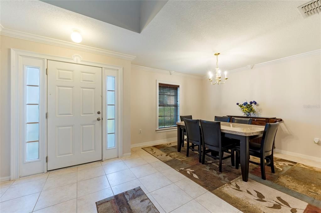 For Sale: $475,000 (4 beds, 2 baths, 2862 Square Feet)