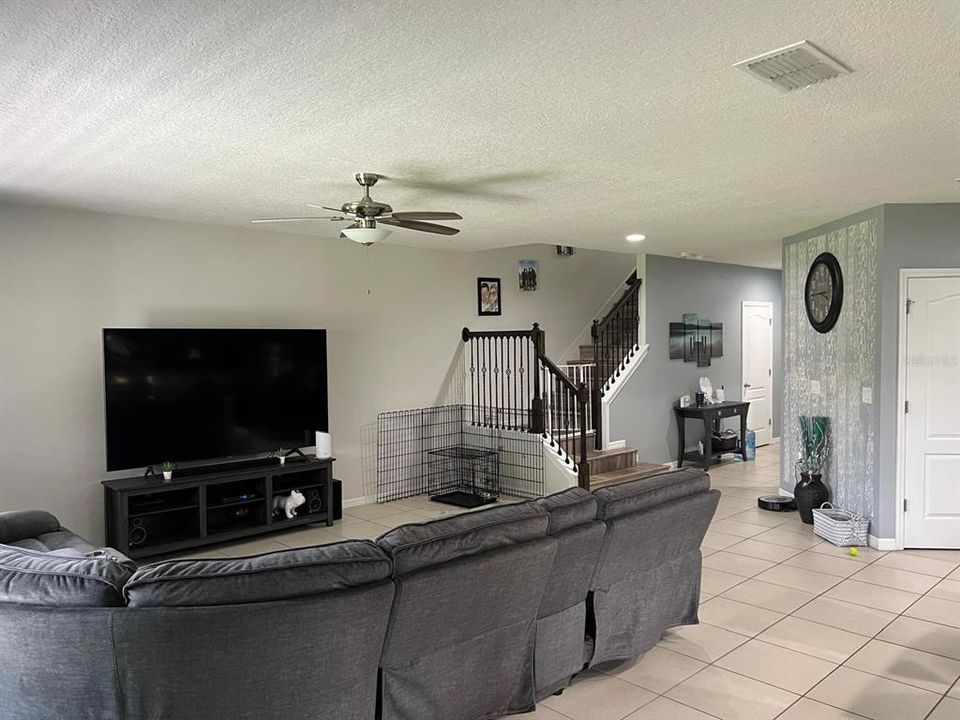 For Sale: $470,000 (4 beds, 2 baths, 2460 Square Feet)