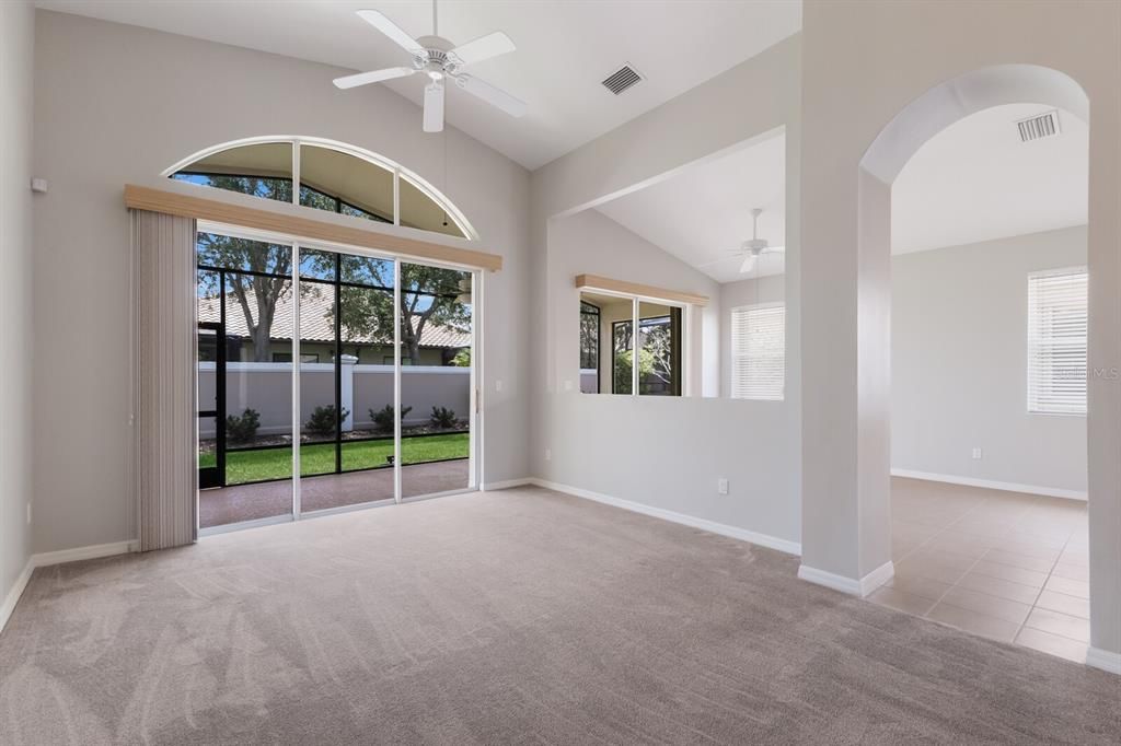 MASTER SUITE HALLWAY