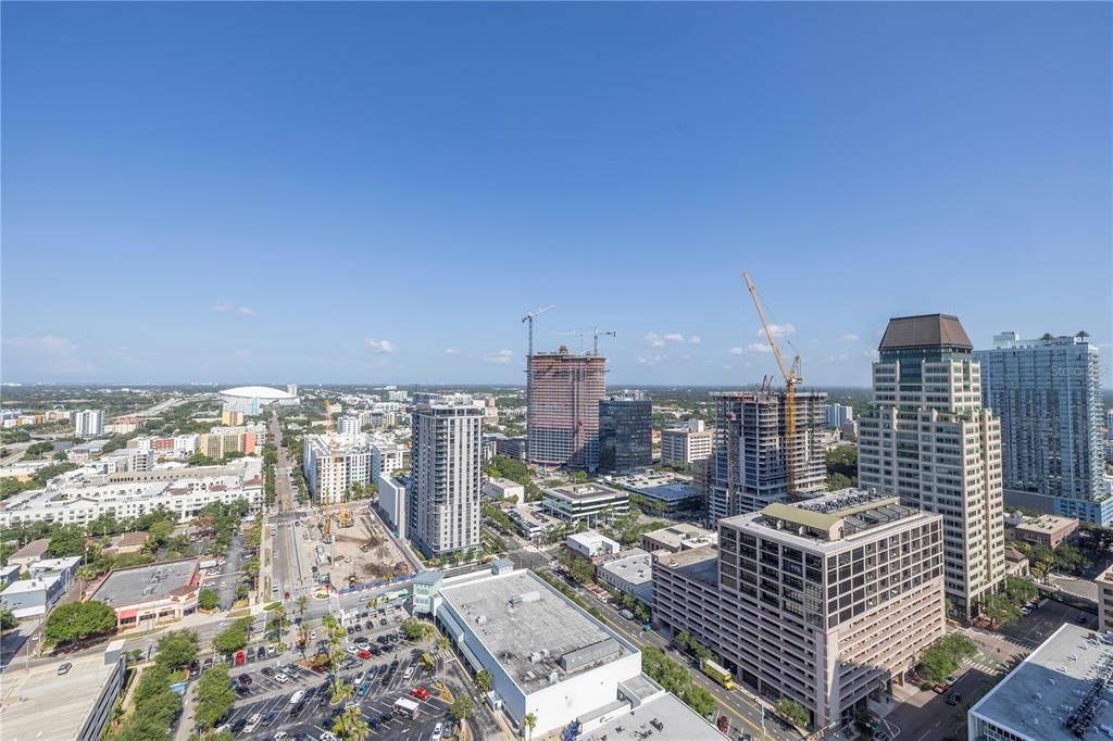 For Sale: $1,690,000 (2 beds, 2 baths, 1663 Square Feet)