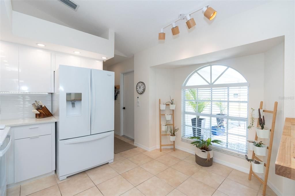 For Sale: $349,000 (3 beds, 2 baths, 1225 Square Feet)