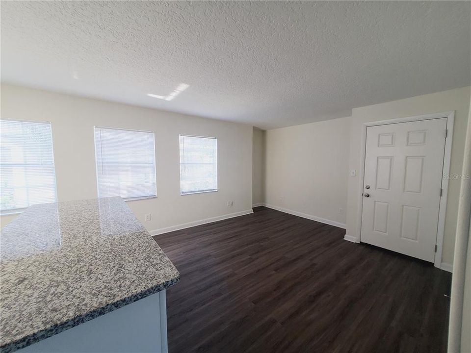 For Rent: $1,150 (1 beds, 1 baths, 540 Square Feet)