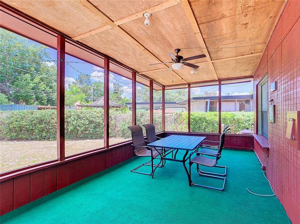 Screened Back Patio