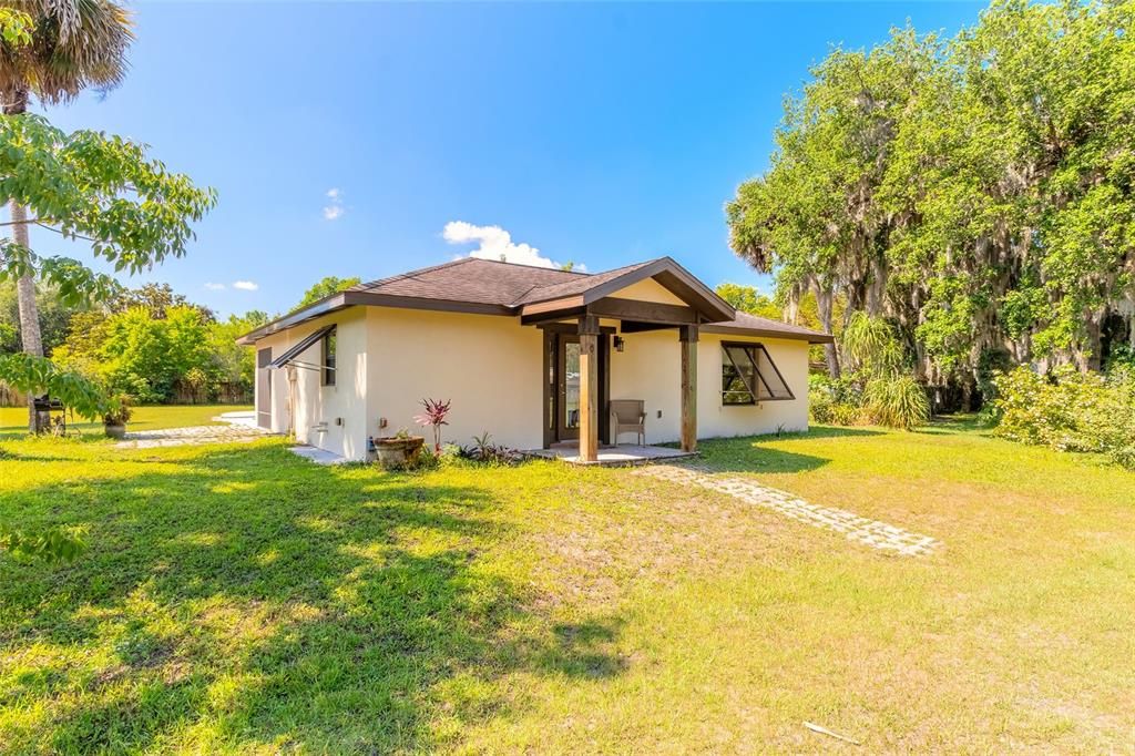 For Sale: $1,450,000 (5 beds, 3 baths, 3889 Square Feet)