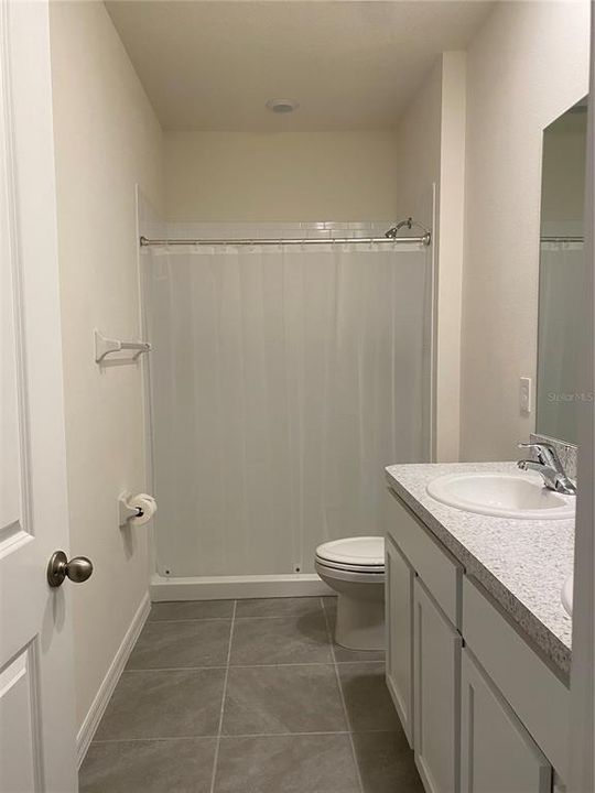 For Rent: $2,050 (3 beds, 2 baths, 1690 Square Feet)