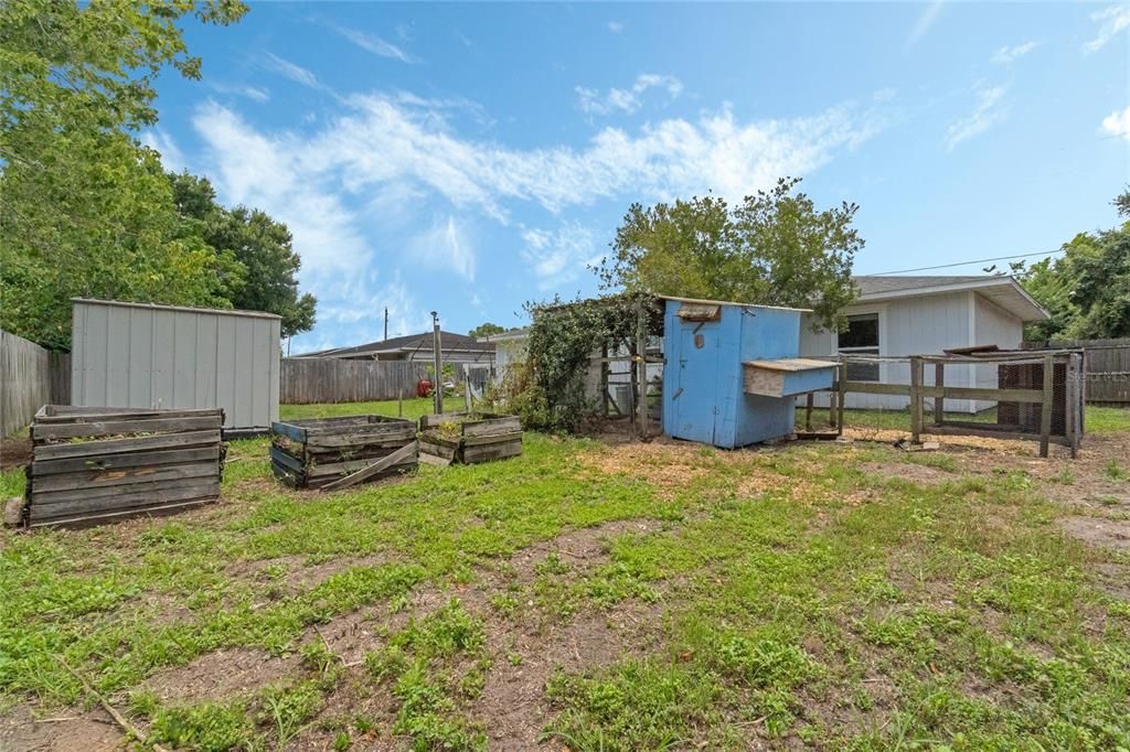 For Sale: $319,500 (2 beds, 2 baths, 1040 Square Feet)