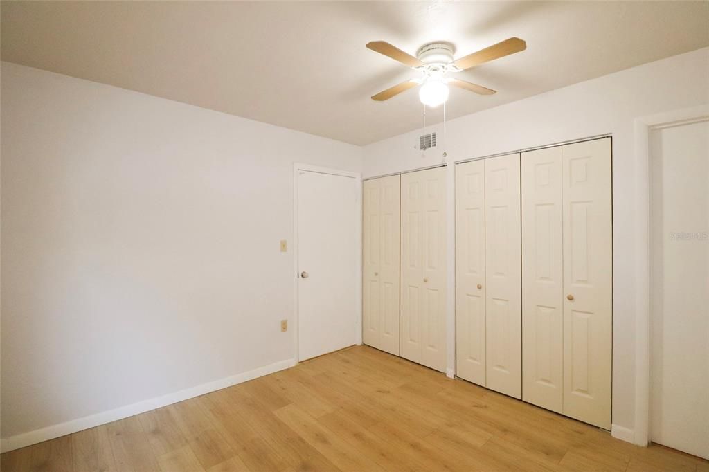 For Sale: $140,000 (2 beds, 2 baths, 874 Square Feet)