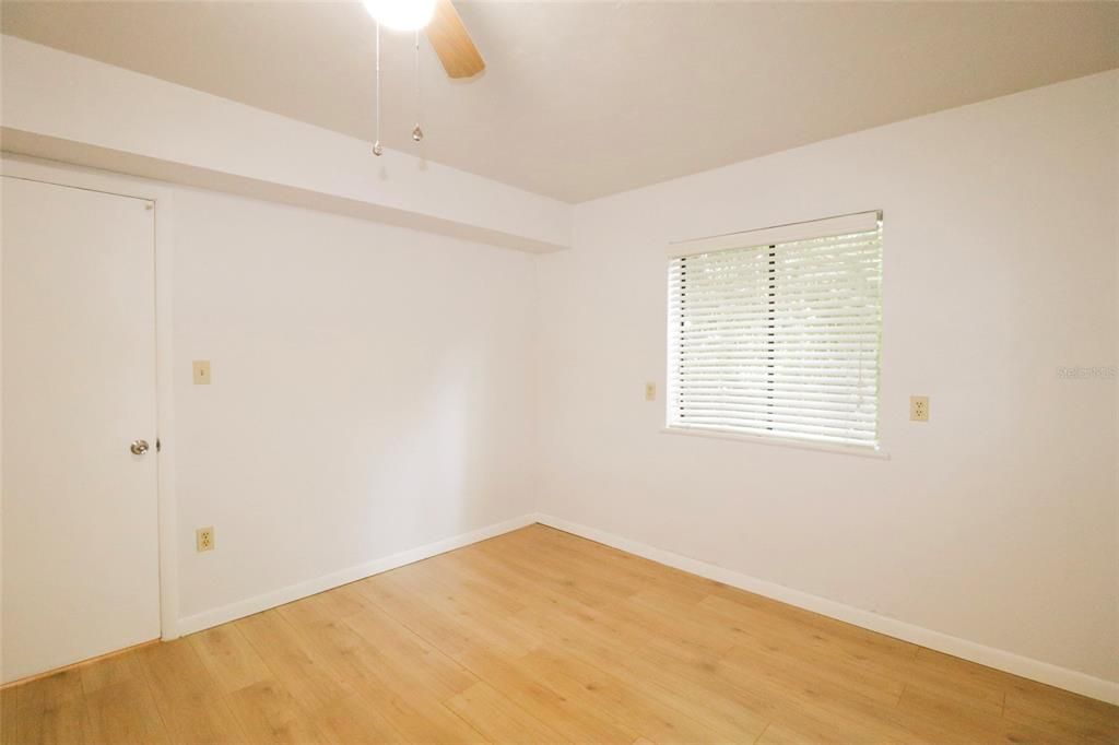 For Sale: $140,000 (2 beds, 2 baths, 874 Square Feet)