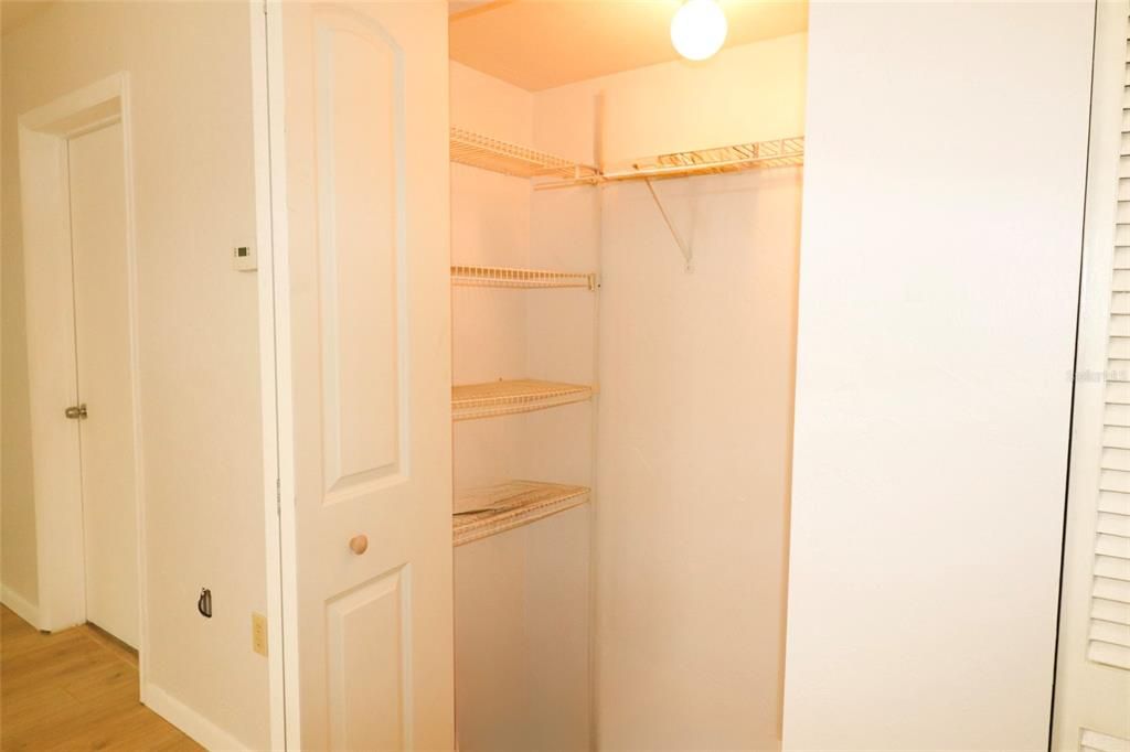 For Sale: $140,000 (2 beds, 2 baths, 874 Square Feet)