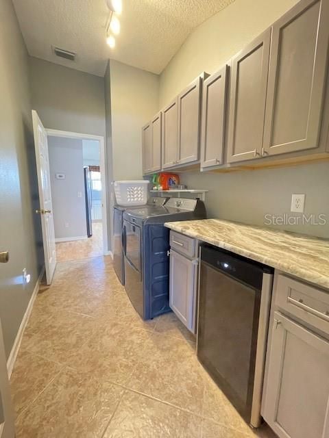 For Rent: $2,100 (2 beds, 2 baths, 1248 Square Feet)