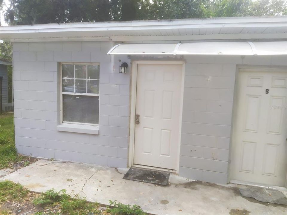 For Rent: $1,200 (0 beds, 1 baths, 200 Square Feet)